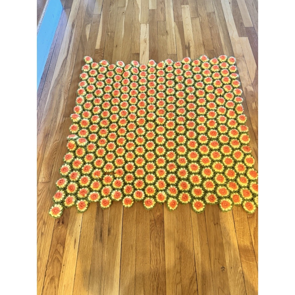 Vintage Handmade Crochet Daisy Throw Blanket Yellow Orange Green 3D 70s 37x34